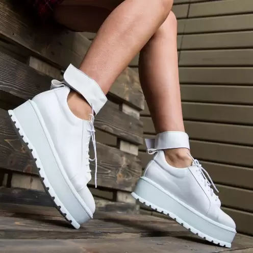 Pantofi casual albi la moda cu talpa groasa